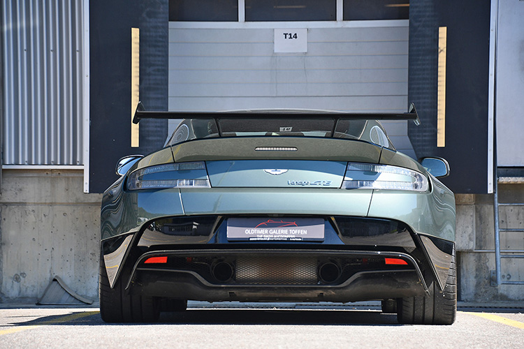 Aston Martin Vantage GT8_24